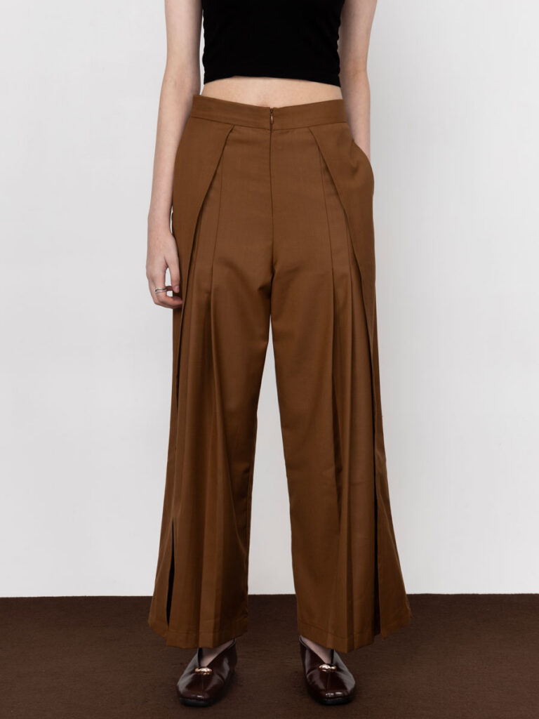 High-Waist Pleated Pants High-Waist Pleated Pants