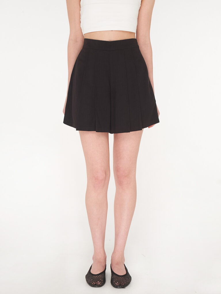 Kyra Short Black