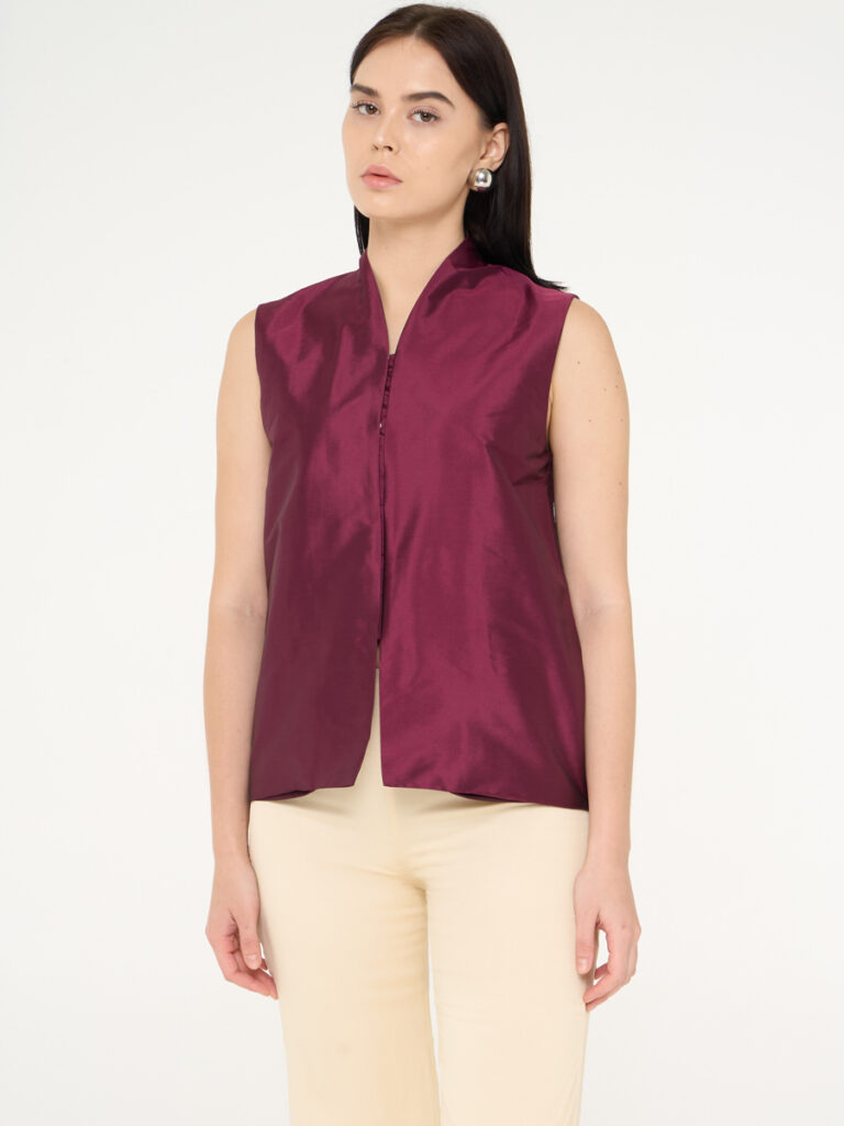 Sleeveless Collared Vest Berry