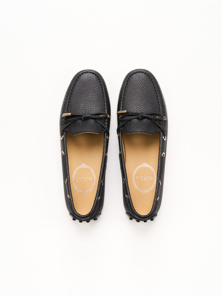 Moccasin Black Grained